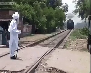OMG This Old Man Is Jest Wow Funny and Awesome Must Watch