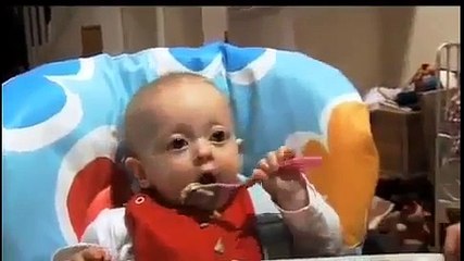 Introducing other foods and breastfeeding