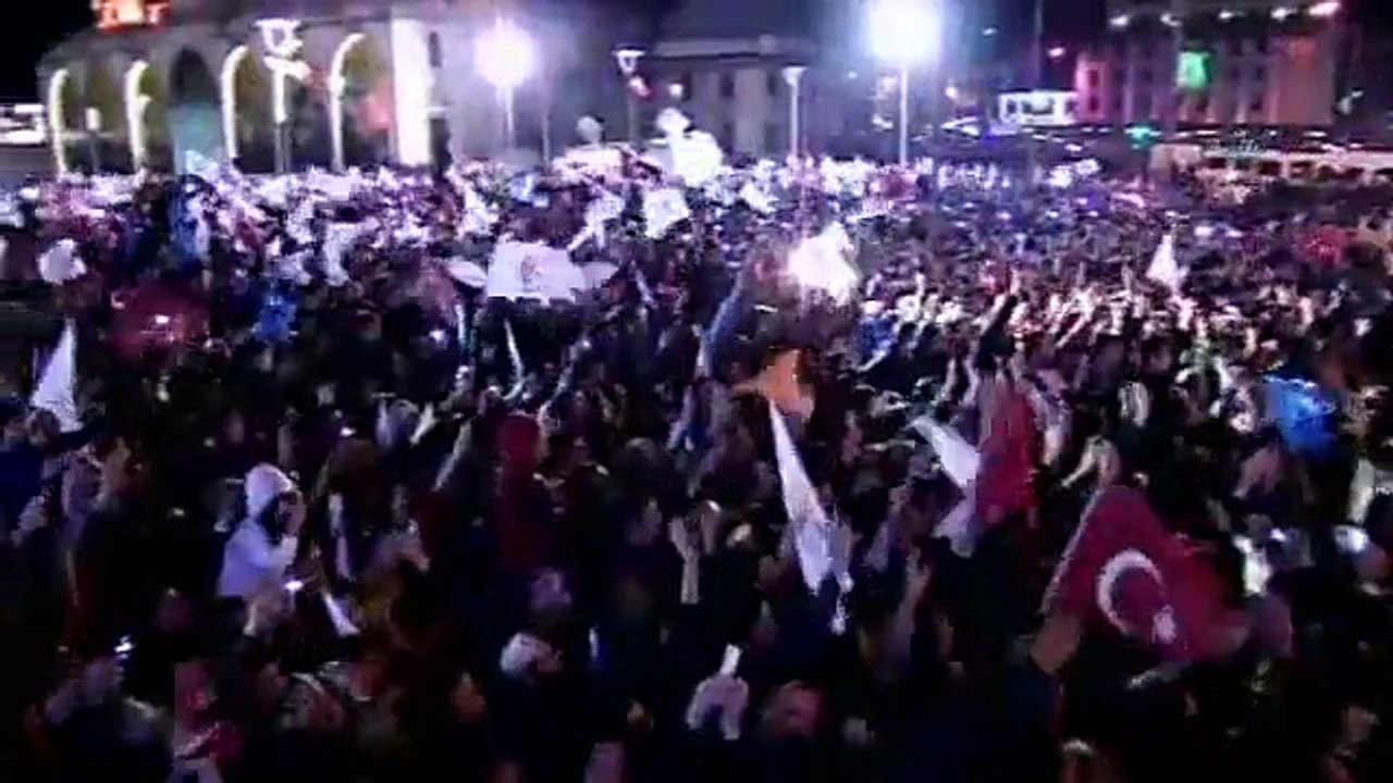 Davutoğlu’ndan AK Parti’ye oy vermeyenlere mesaj