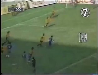 Download Video: Barcelona 0 - Emelec 2 - (Resumen del partido año 1992 Monumental)