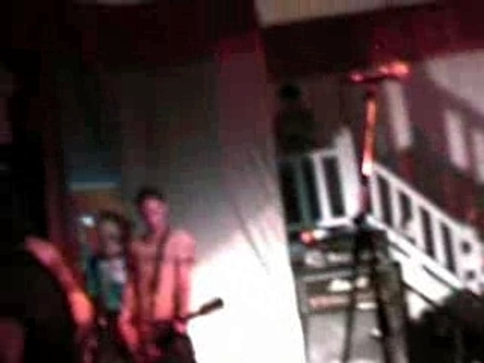 Leftöver Crack - Nazi white trash