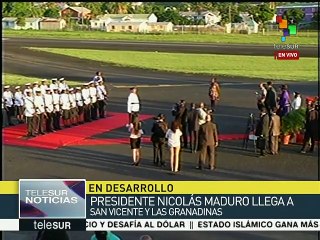 Video herunterladen: Nicolás Maduro arriba en visita oficial a San Vicente y las Granadinas