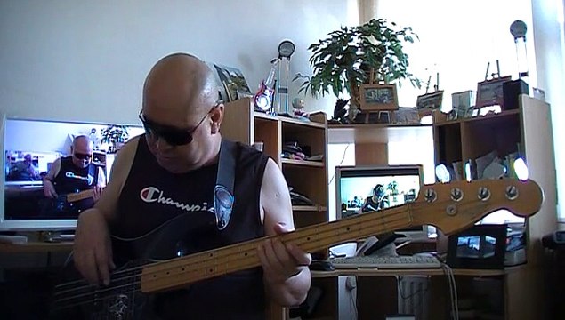 Sungoddes Earth Wind & Fire feat Ramsey Lewis m1 Bass cover Bob Roha