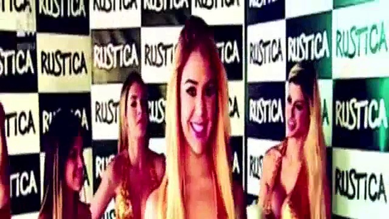 AMOR AMOR AMOR 14 10 15 PELUCHIN LE RECLAMA EN VIVO A CHICA DORADA