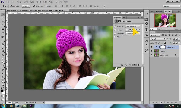 Adobe Photoshop CC tutorials - Selena Gomez vintage effect