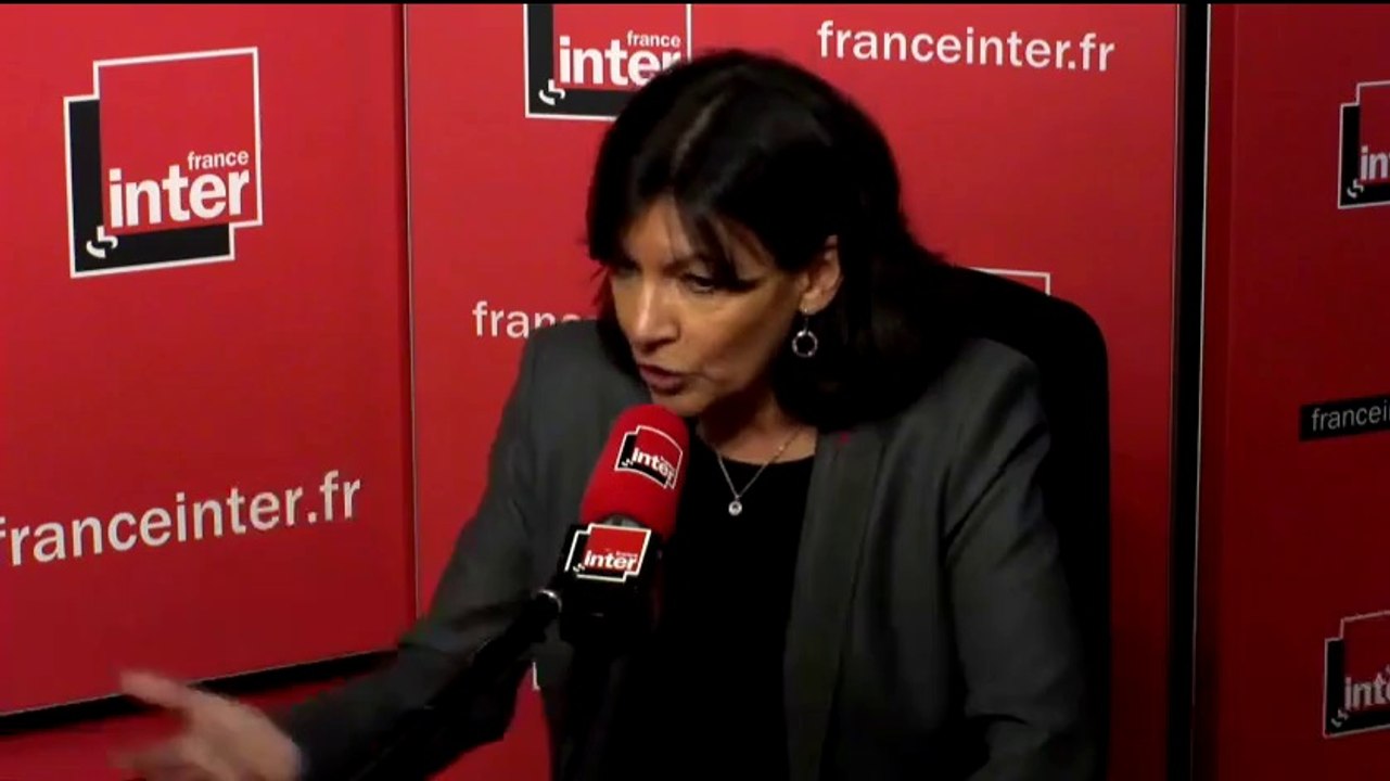 Anne Hidalgo : "Il vaut mieux que les Parisiens s'engagent à prendre les transports en commun pendant la COP21"