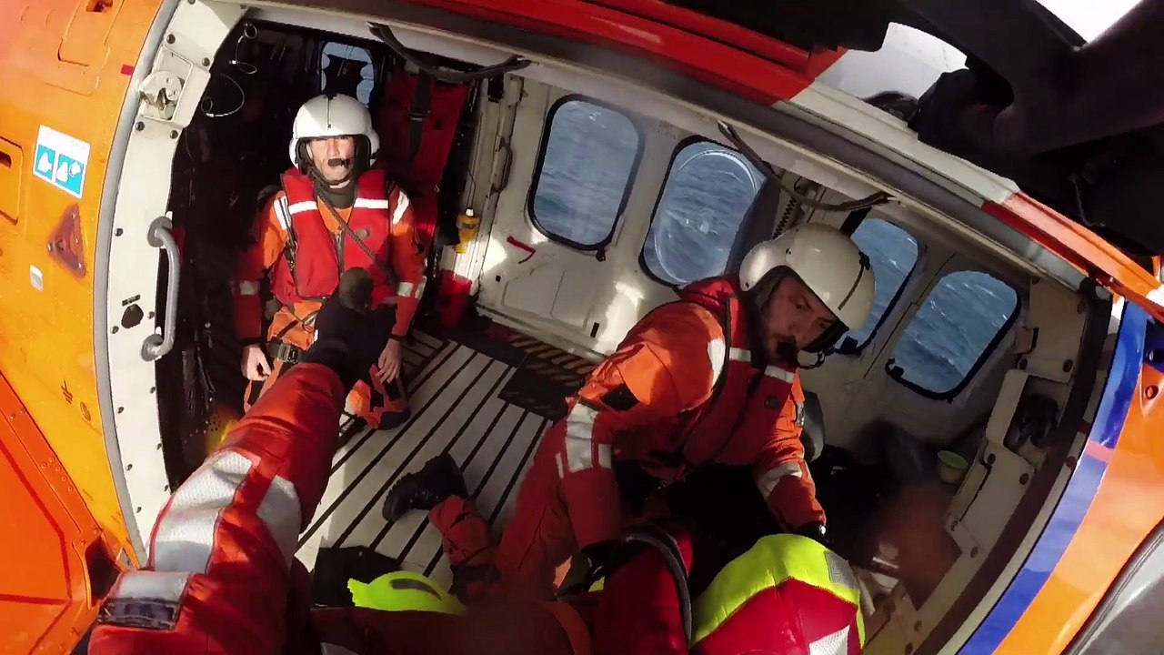 30 knots of breeze onboard FaceOcean. Here is your Sailing Updates Destopnews