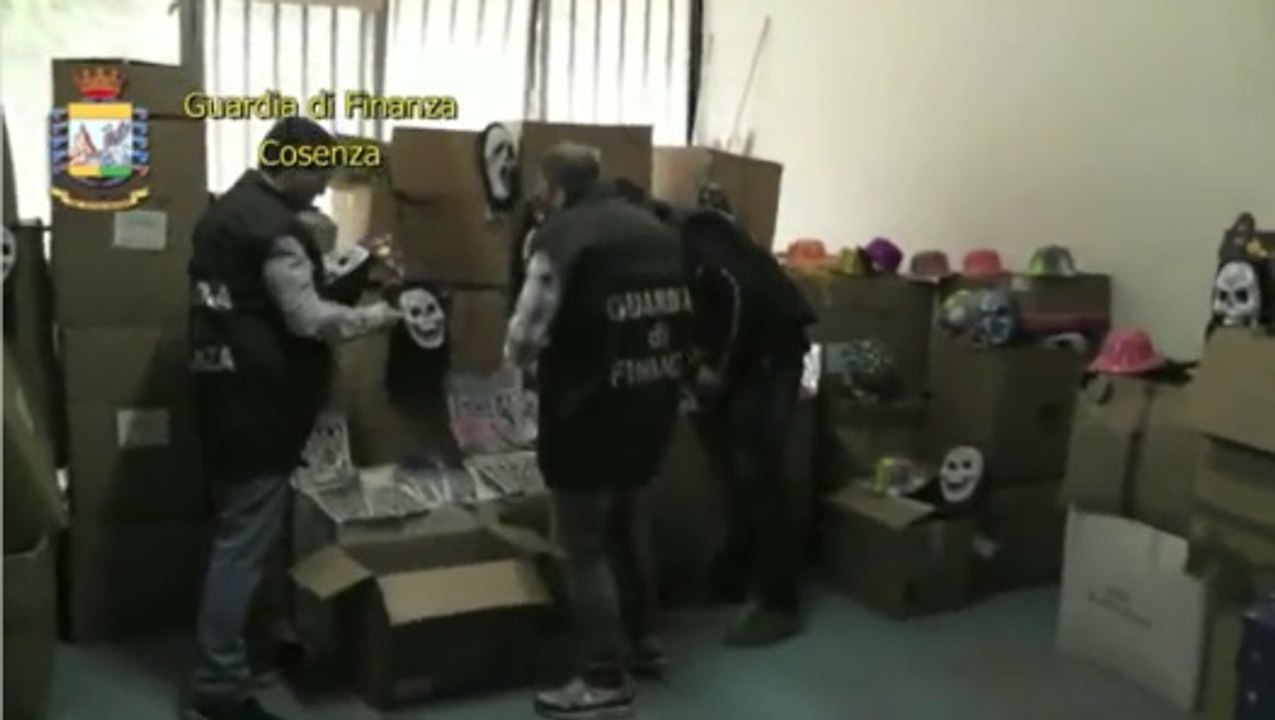 Cosenza - contraffazione, sequestrati circa 1,5 milioni di prodotti