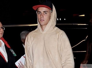 Exclu vidéo : Justin Bieber : en pleine tourmente, il s'offre une pause fun en skateboard !