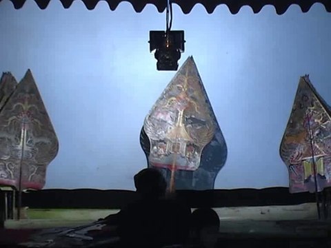 Performing Arts Puppet (Wayang Kulit) Playing Wahyu Triloko Bawono 4