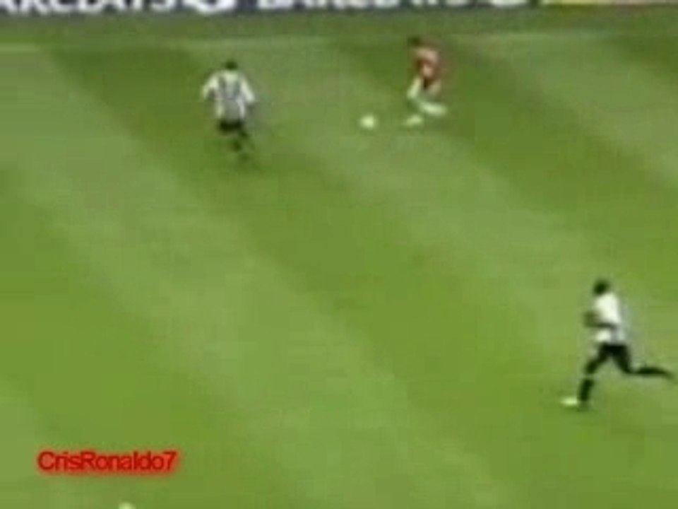 Cristiano Ronaldo Compilation !