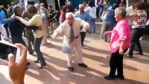 Viejito Bailando Rock n Roll Grandpa Dancing