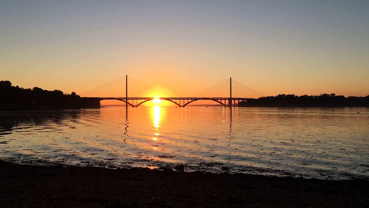 Rade de Brest - Soleil sous le pont de l'Iroise - 1er novembre 2015