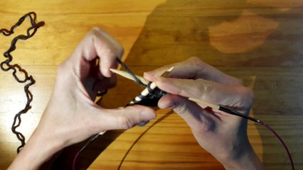 Tricoter des mailles torses 1