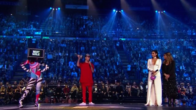 MTV EMA 2015 WINNERS LIST: Taylor Swift & More