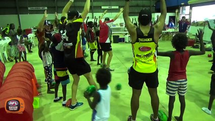 NT Thunder players visit the kids of Warruwi