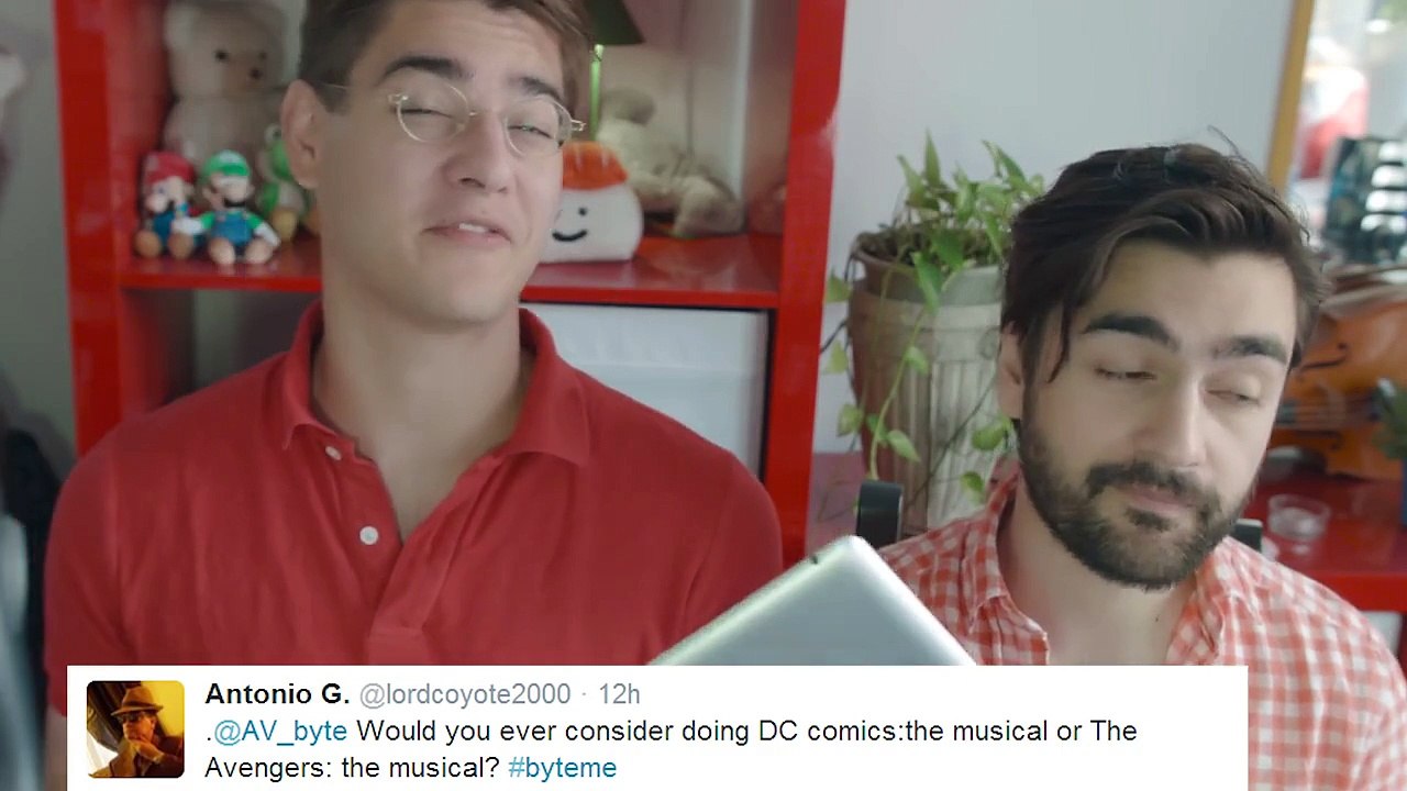 Game of Thrones Season 4 Commentary by Maisie Williams & Sophie Turner.