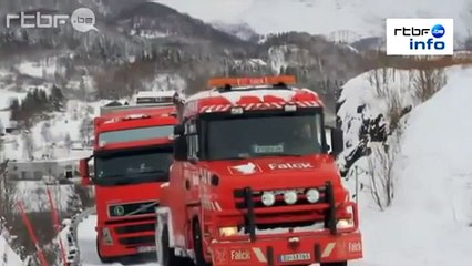 Фура утащила эвакуатор в пропасть