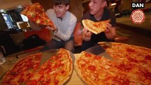 영국의 가장 큰 피자 도전!! // The Biggest Pizza in London Challenge!!
