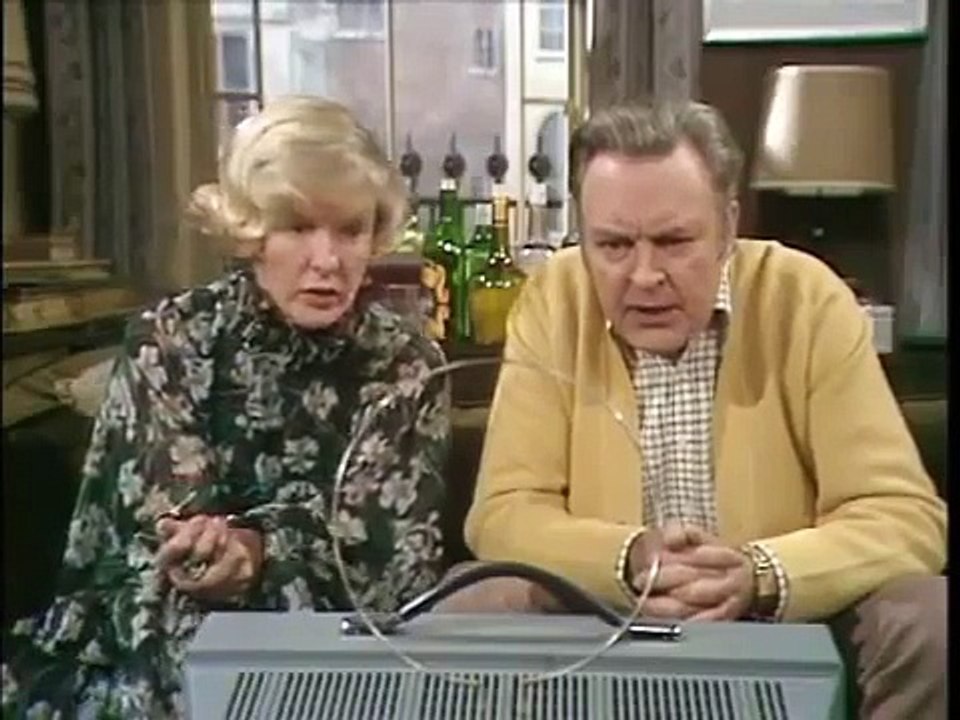 Twos Company (S1E5) Elaine Stritch, Donald Sinden - British comedy