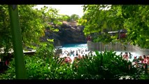 [HD] Impressive Wave Pool - Huge Tidal Waves at Disneys Typhoon Lagoon