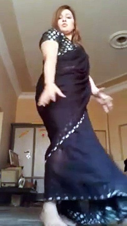 Pakistani Awesome Girl Hot Mujra