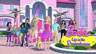 31 España Barbie™ Life in the Dreamhouse Entre amigas anda el juego