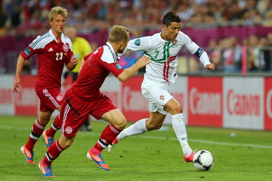 PES Cristiano Ronaldo Stats skills and Portugal stats CRISTIANO RONALDO BAILANDO 2015 - CR7 DANCING CUMBIA - CR7 FOOTWEAR REMAKE FULL HD