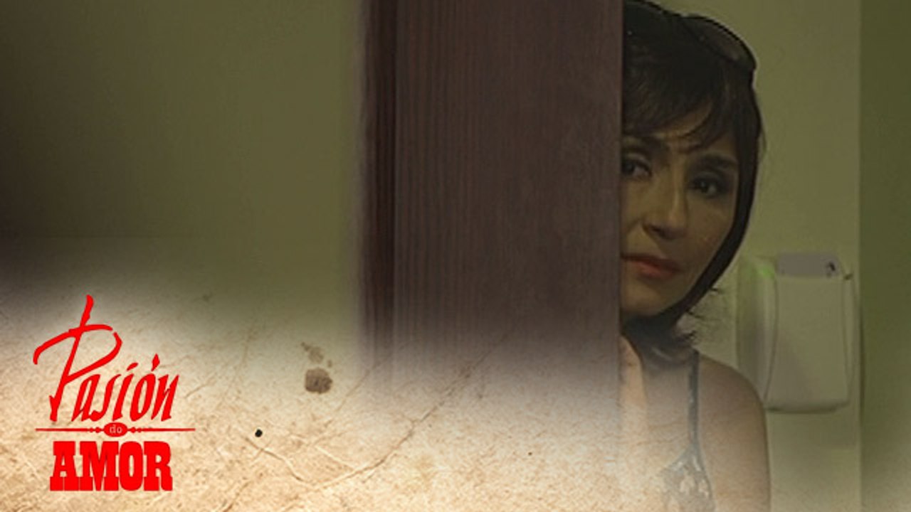 Pasion de Amor: Gabriela sneaks in