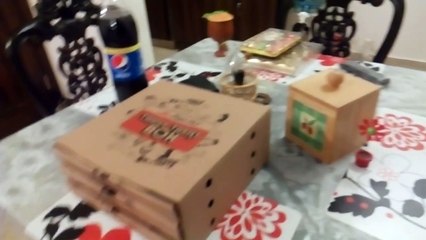 Unboxing Pizza Hut Triple Treat #TreatForAll