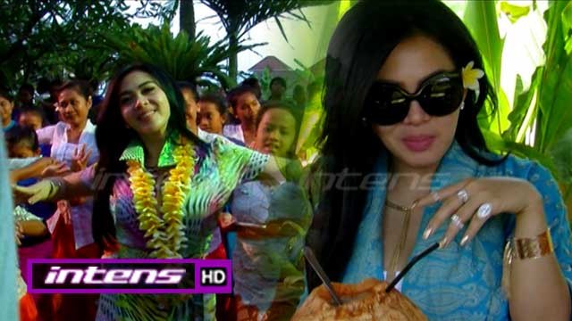 Liburan Ala Syahrini di Pulau Dewata - Intens 03 November 2015