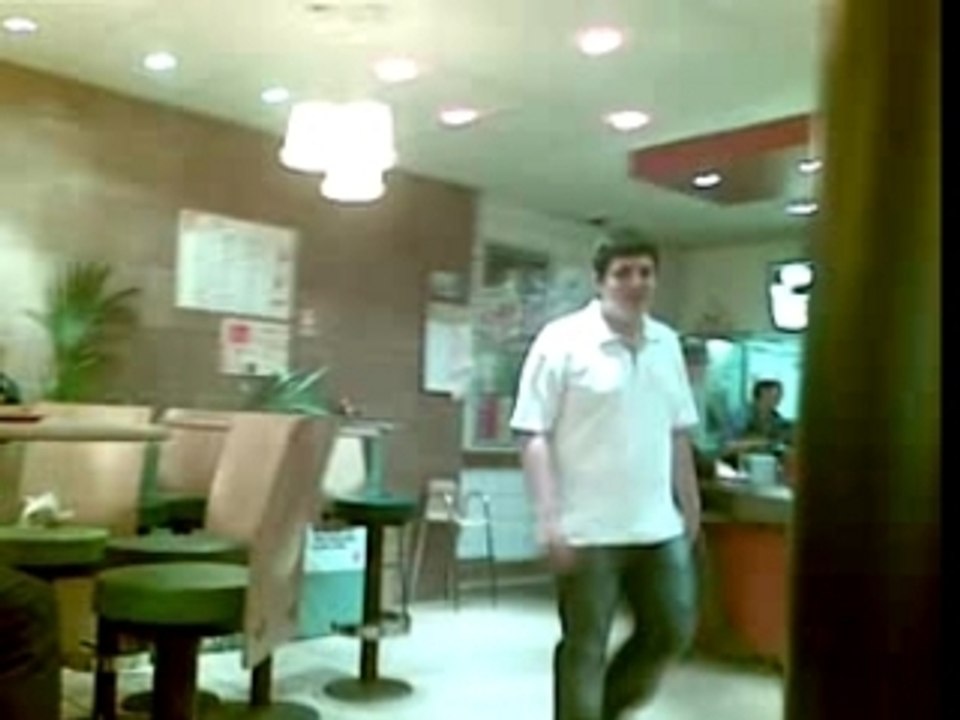 Tom au Quick