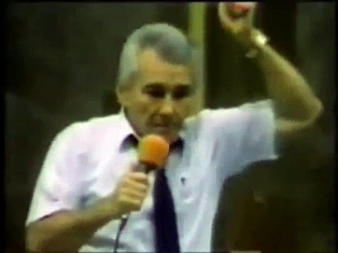 Yiye Avila- Hay mas vagos dentro del pueblo del Señor.-