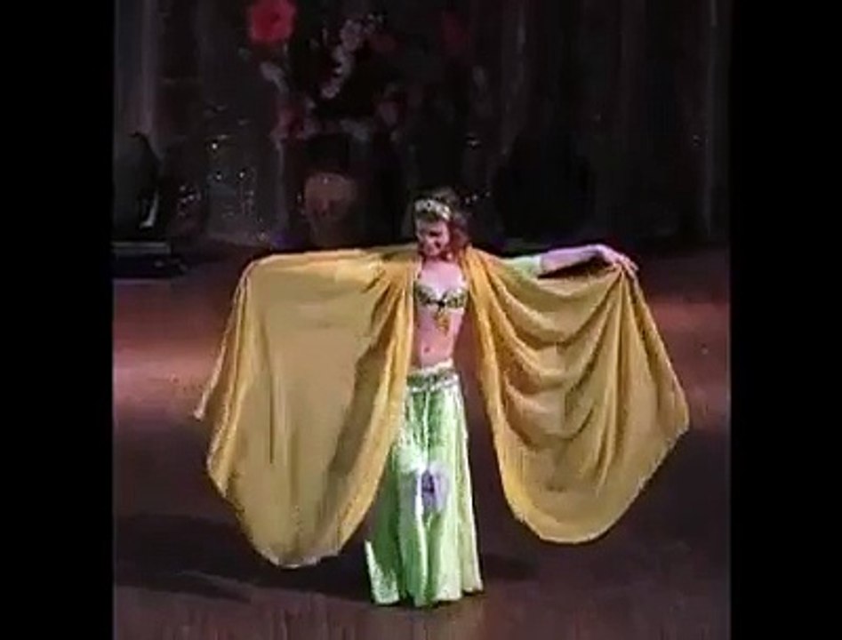 A bouquet of Young Bellydancer : brunette 4