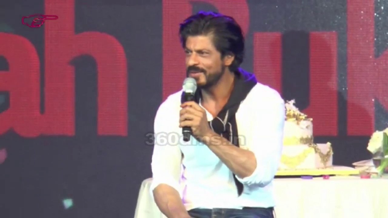 Shahrukh Khan's Kids Aryan, Suhana & AbRam Gifted Him On His 50th Birthday