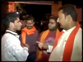 A gang of Hindu Right wing buggers and an upright Police team