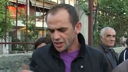 Report TV - Fier, banorët e përmbytur këkojnë dëmshpërblim