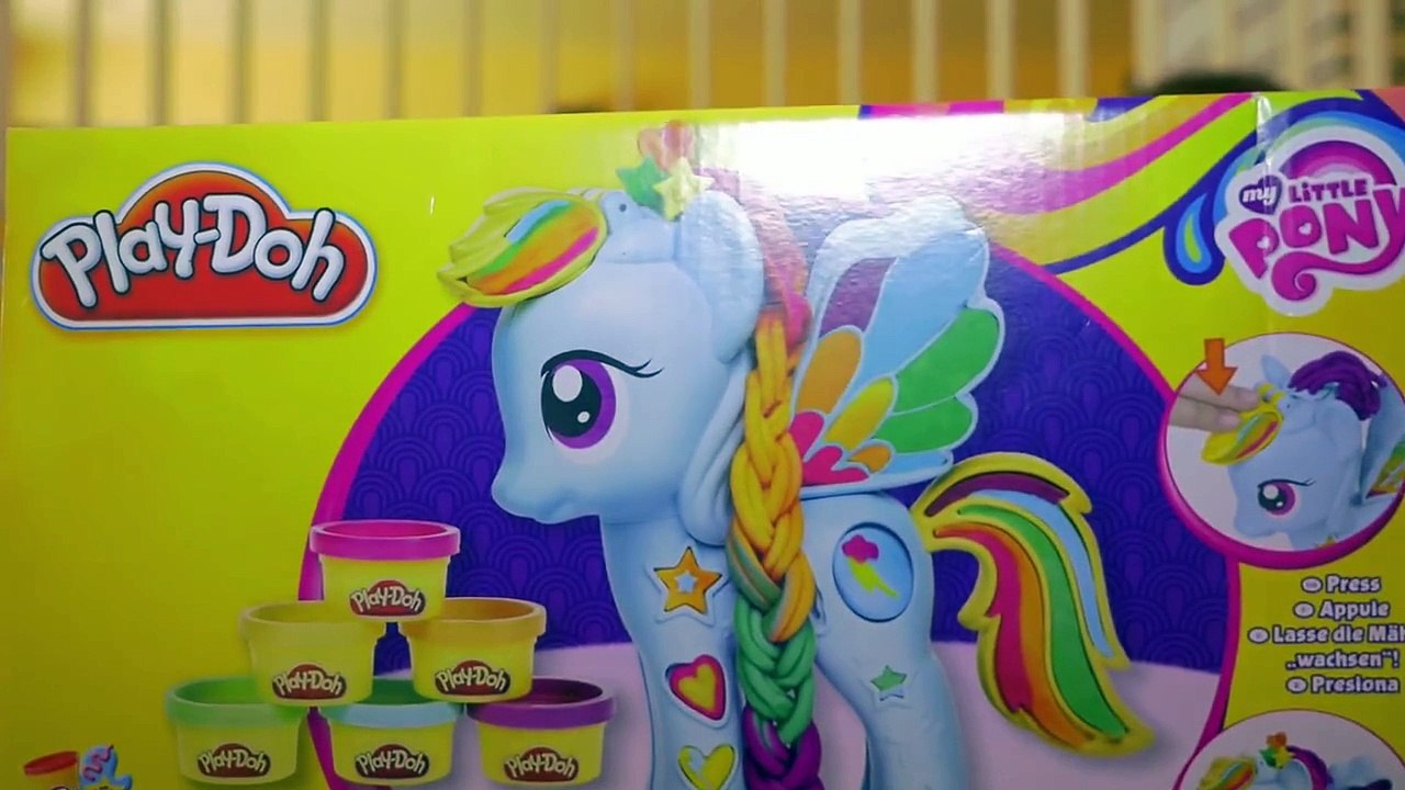 [ANNIVERSAIRE] Bon Anniversaire Athena 3 ans Unboxing Peppa Pig & Play Doh stuff