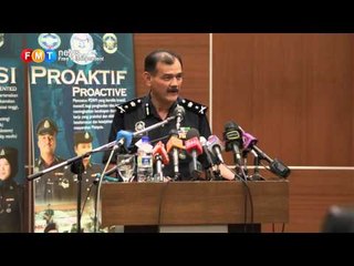 Police won't insist on media tags at rally