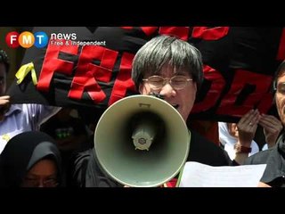 Media Solidarity: 'Hands off the media'