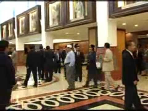 FMT 1812 - GAGAL USUL BELAH BAHAGI, PERJUANGAN PR LEBIH JITU.wmv