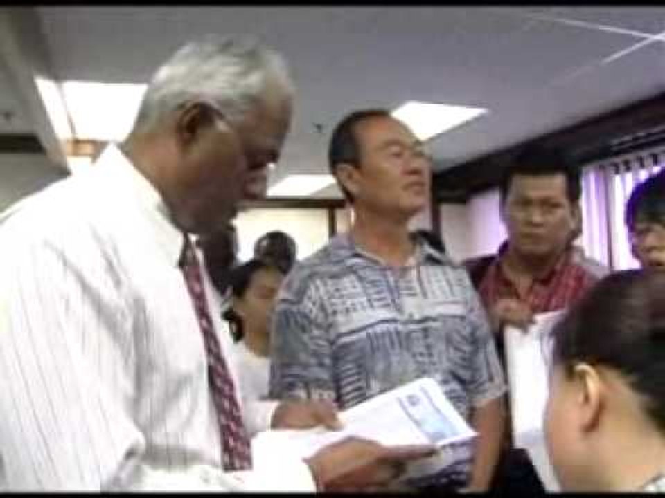 FMT 16DIS - PENDUDUK SERAH MEMORANDUM KPD ANK SKRT BANK NEGARA.wmv