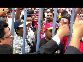 Protesters blame state govt for rampant sand mining