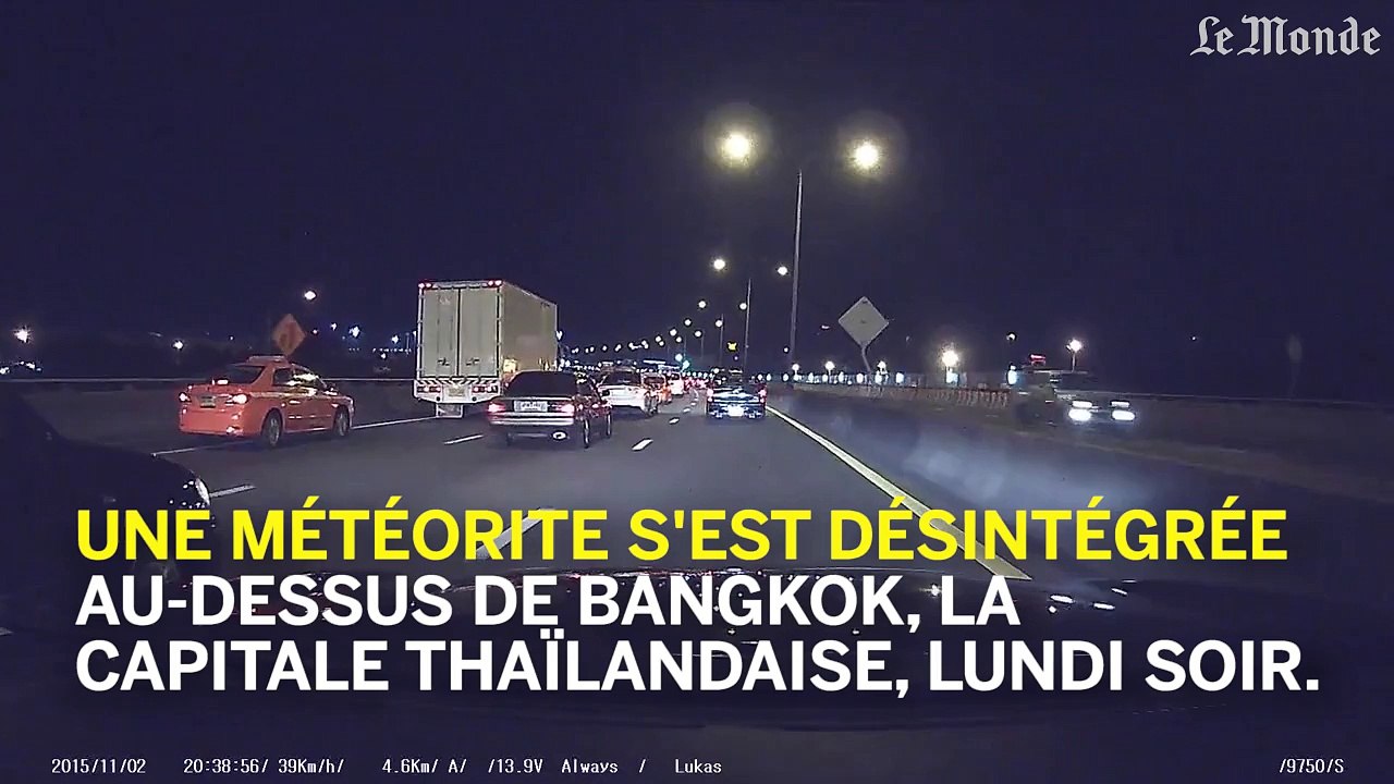 Une météorite illumine Bangkok