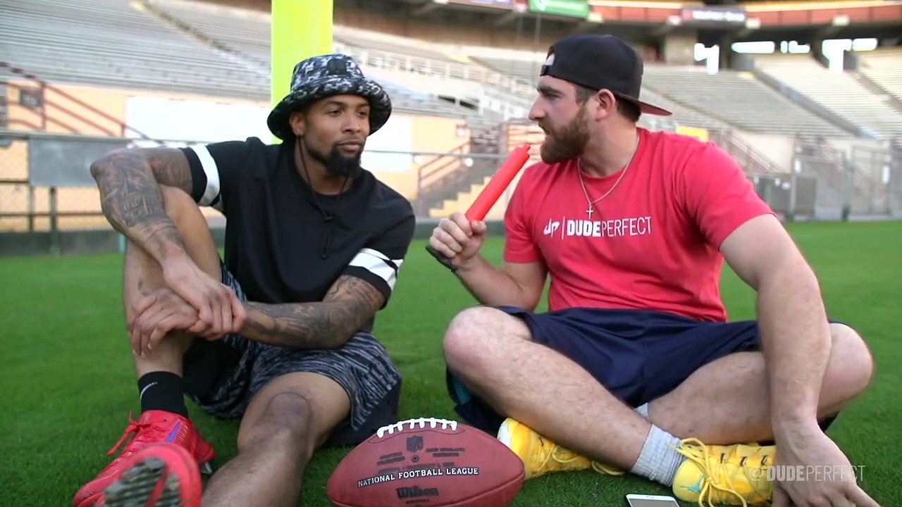 Super Bowl Edition | Dude Perfect