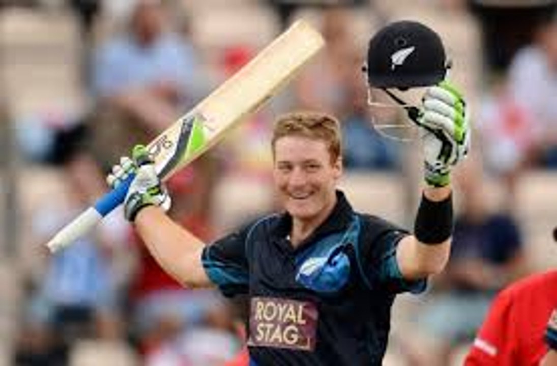 3 Sixes In A Row By Cameron White vs Shahid Afridi (SD)