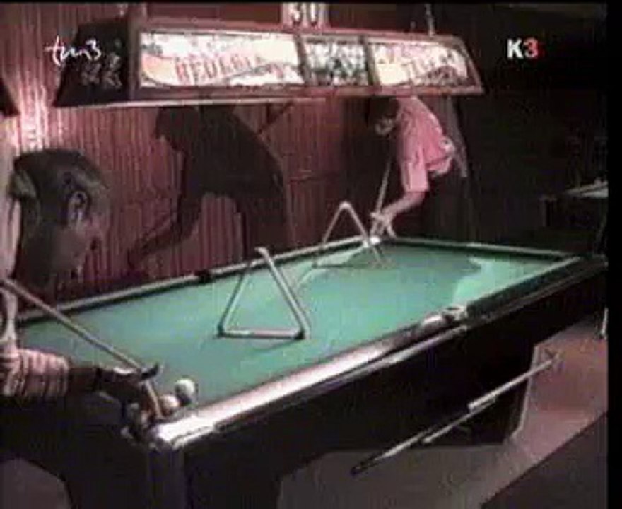 Il ne maitrise pas le billard