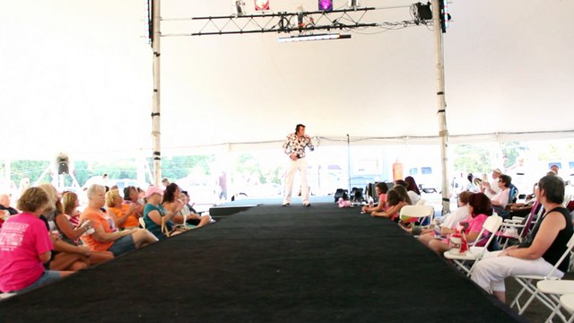 Don Goodfleisch sings 'Viva Las Vegas' Elvis Week 2015