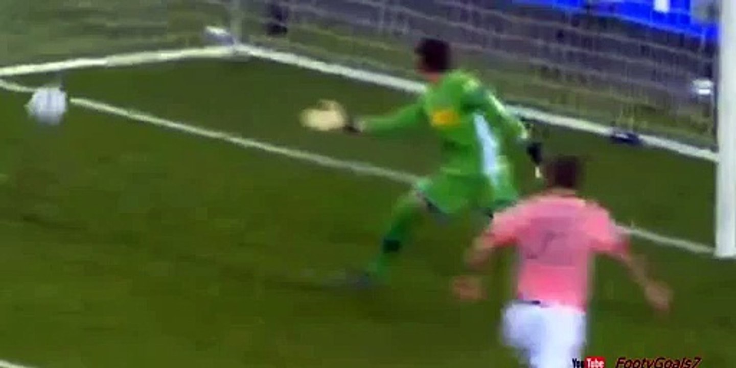 Stephan Lichtsteiner Goal - Borussia Monchengladbach vs Juventus 1-1