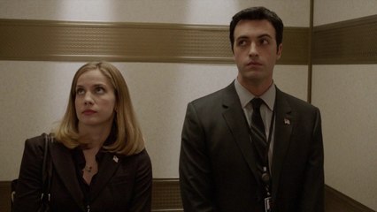 Dan x Amy in 2x02, Signals